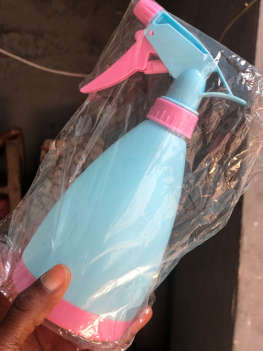 Nouveau Pulvérisateur Coloré