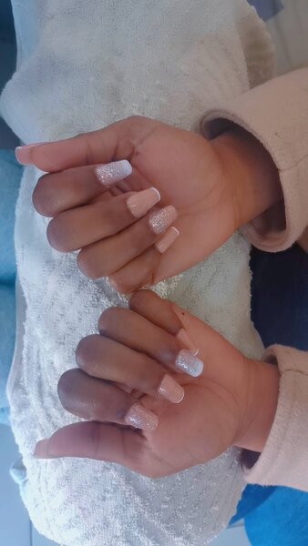 Ongles Artificiels Élégants