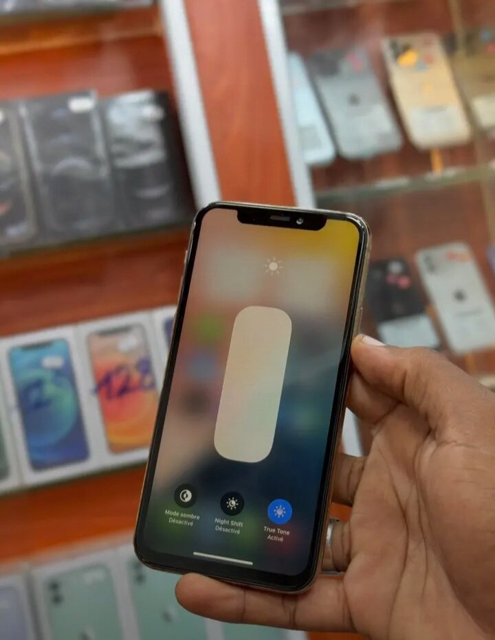 IPHONE 11 PRO
