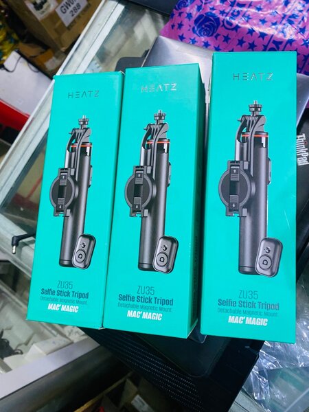Selfie Stick Tripod (heatz)