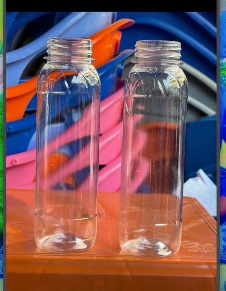 Bouteilles en plastique réutilisables