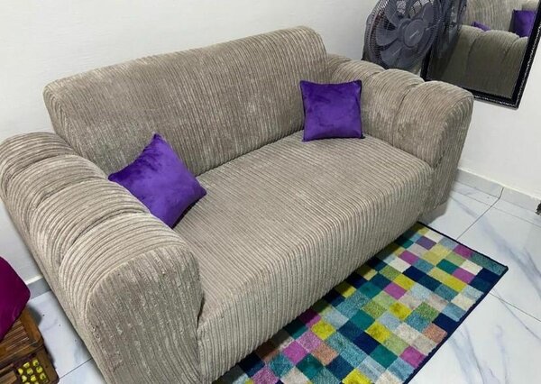 Canapé en tissu côtelé