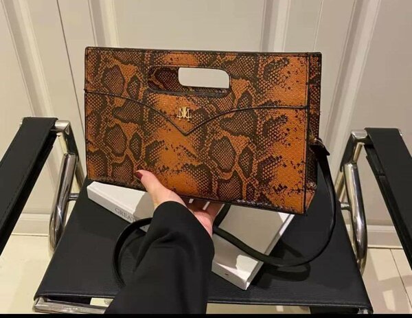 Sac à main serpent élégant