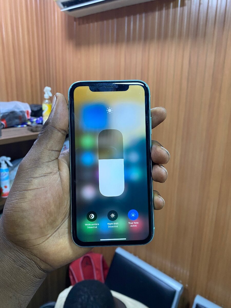 iPhone 11simple très propre
