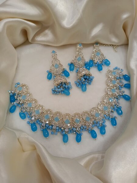 Ladies wedding set necklace and earrings