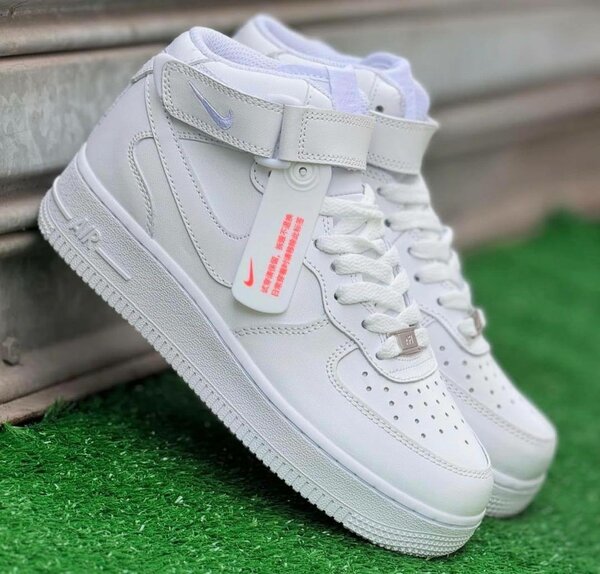 Baskets montantes blanches élégantes