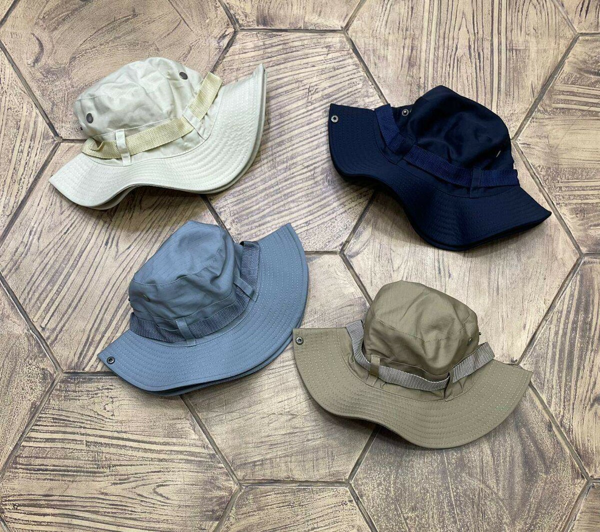 Bucket HAT'S