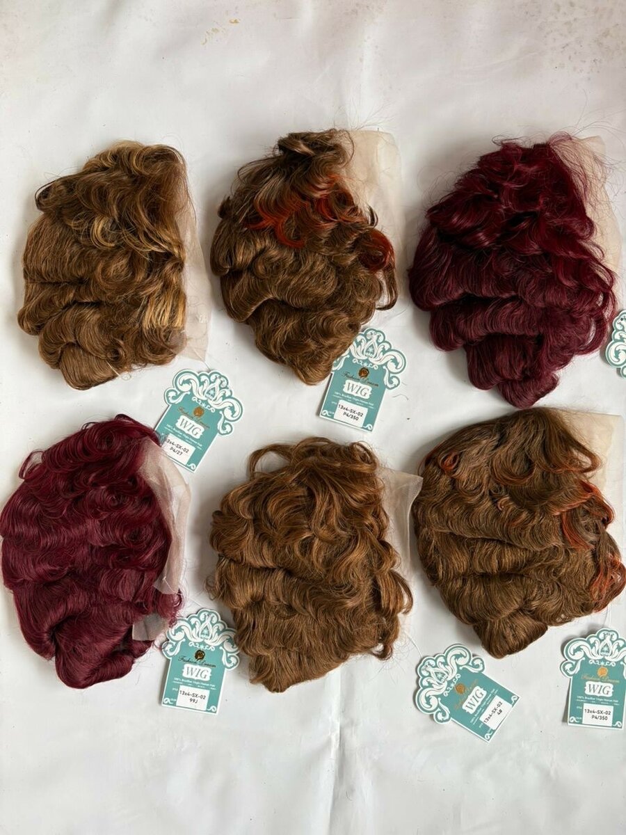 Perruques ondulées premium