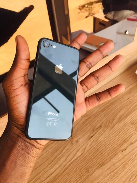 iPhone Noir Débloqué 64Go