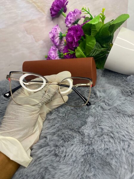 Lunettes tendance pour femmes