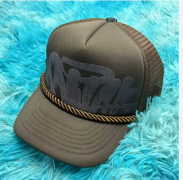 Casquettes tendance logo brodé