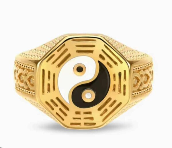 Bague Yin Yang dorée élégante