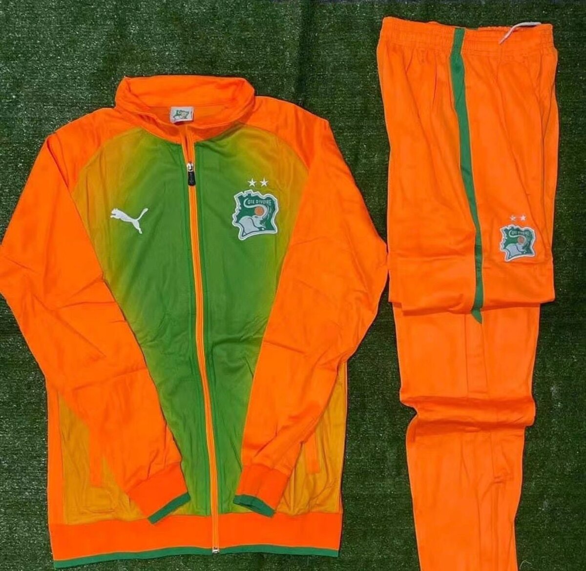 Ensemble de survêtement sportif