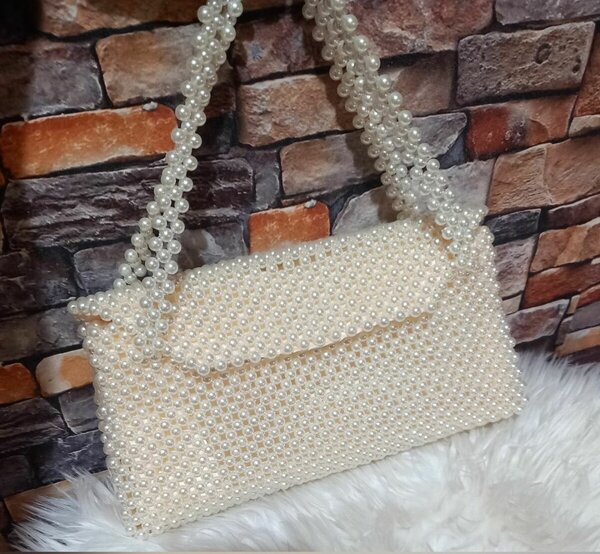 Pearl bead bag