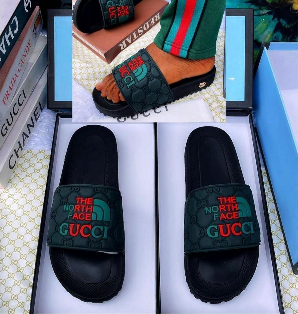 GUCCI solid slippers