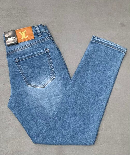Jeans en denim bleu homme