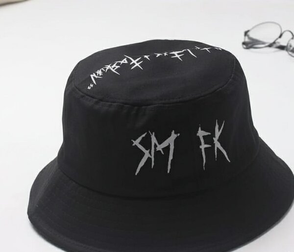 Chapeau Bob Noir Graphique