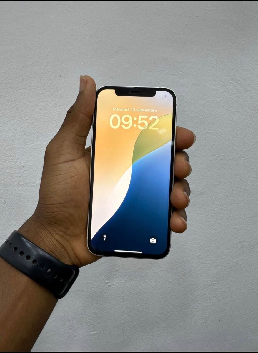 iPhone 12 - Téléphone Apple Reconditionné