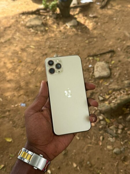 iPhone 11pro 64giga avec Face ID