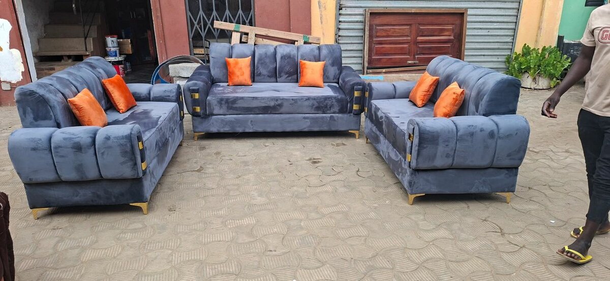 Fauteuils 7place disponibles