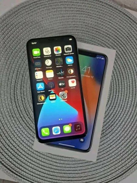 iPhone dernier modèle impeccable