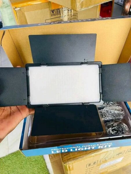 LED Pro 600 avec 2 Batterie