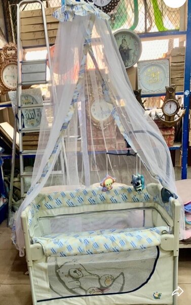 Lit Parapluie Bébé avec Moustiquaire