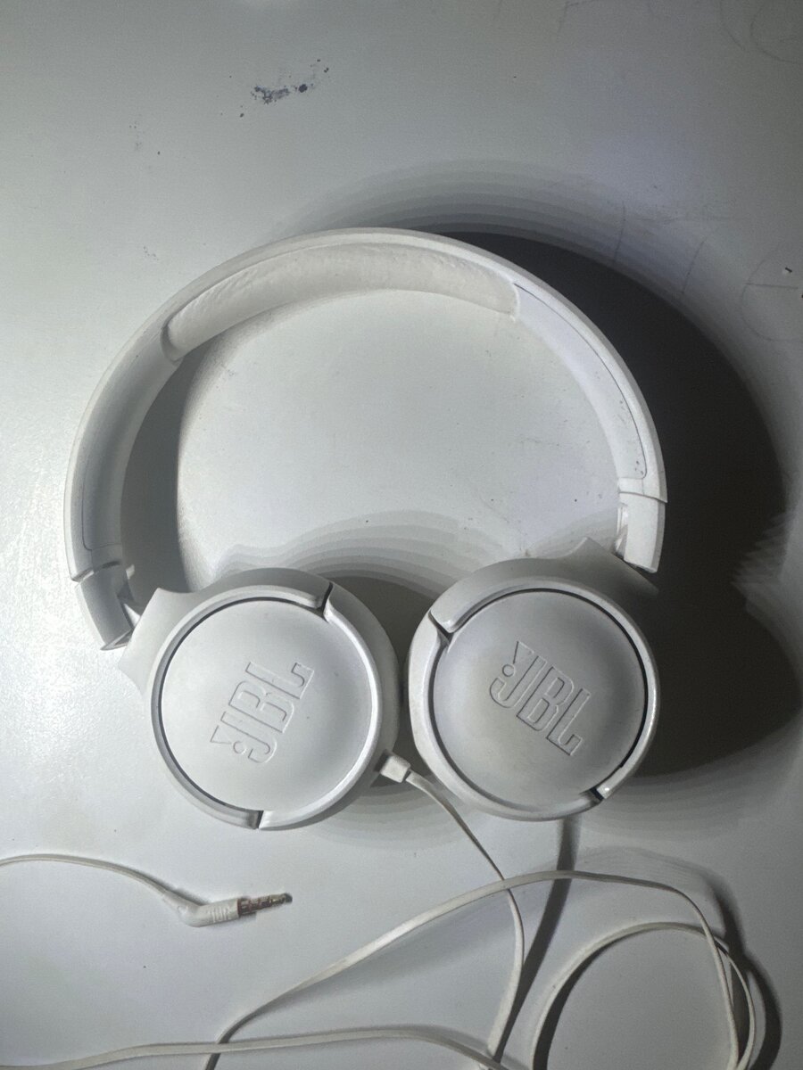Jbl wired head phones