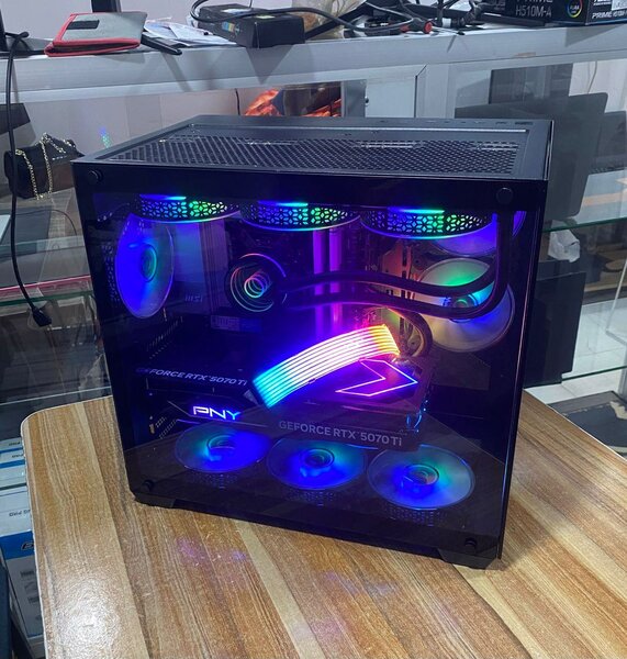 Tour PC Gaming RGB High-Tech