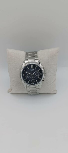 Casio day date month watch