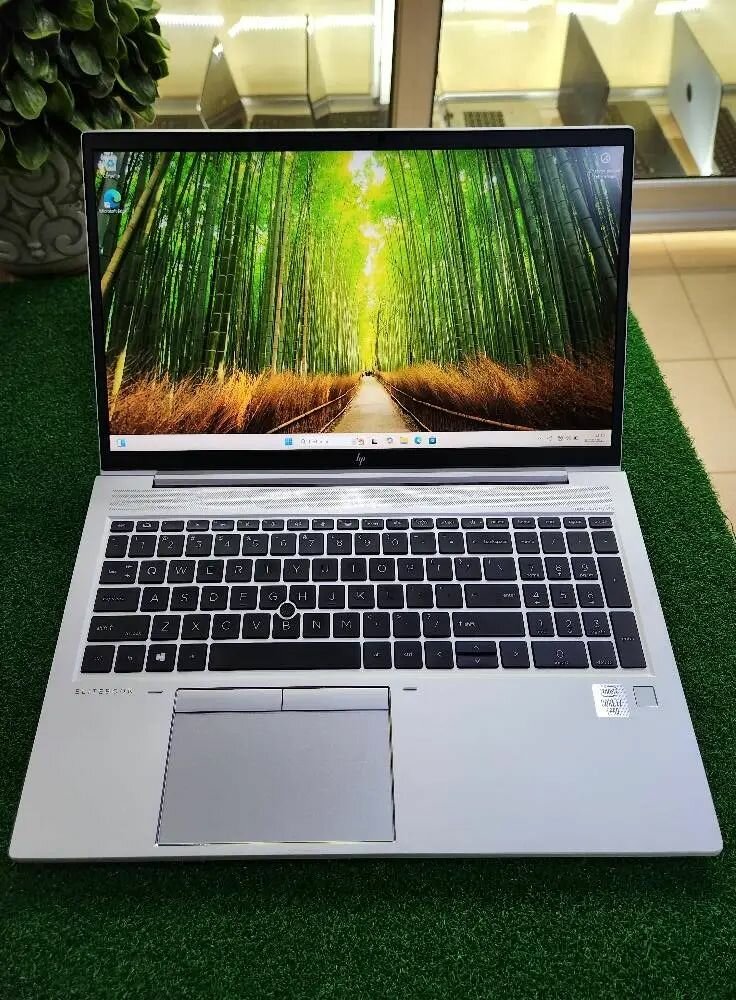 Ordinateur portable professionnel