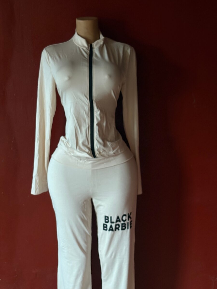 Combinaison élégante femme