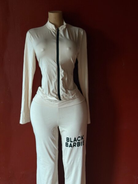 Combinaison élégante femme