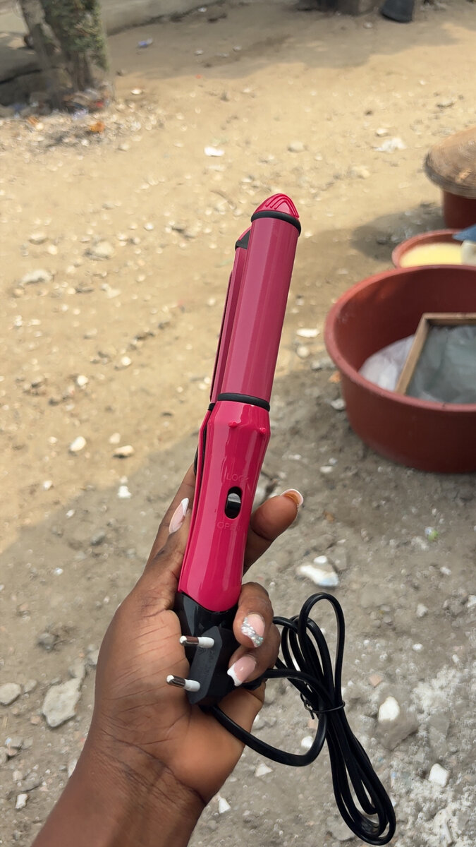 Fer à lisser et boucler 2-en-1