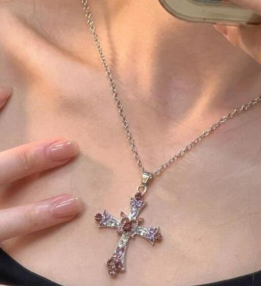 Collier Croix Strass Éclatant