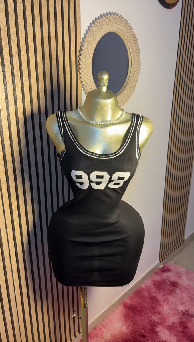 Robe moulante sportive noire