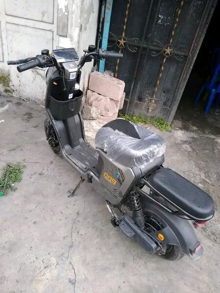 Scooter électrique moderne