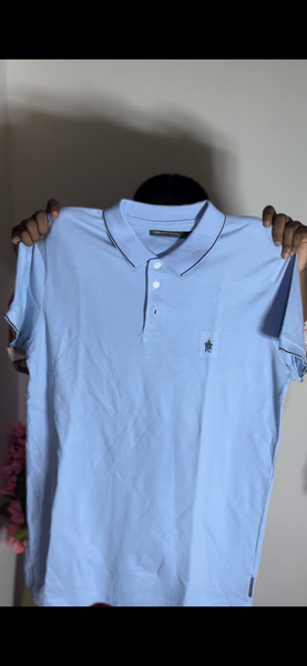 Polo en coton bleu classique