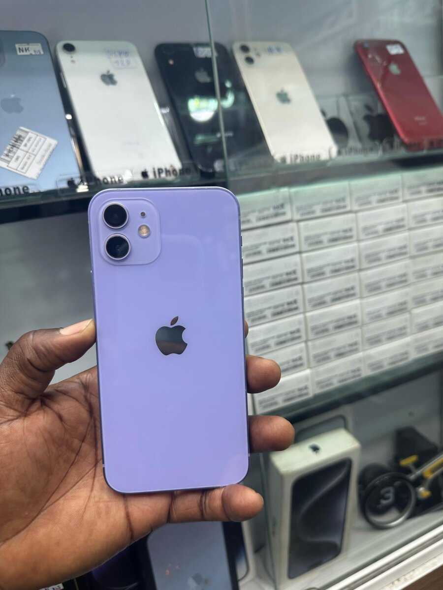 iPhone 12 simple 64giga