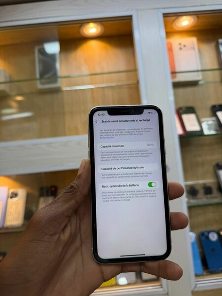 iPhone XR, 64GB, Débloqué