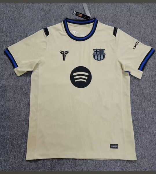 T-shirt de football officiel