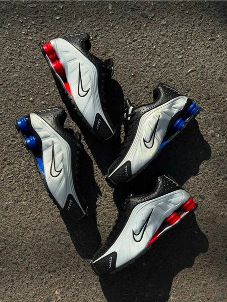 Nike Shox r4