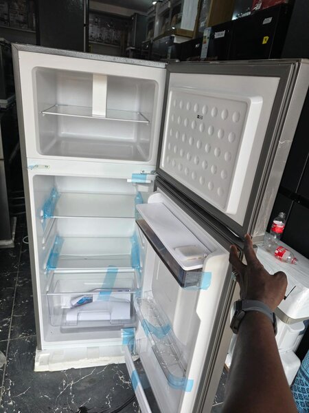 Réfrigérateur à double porte