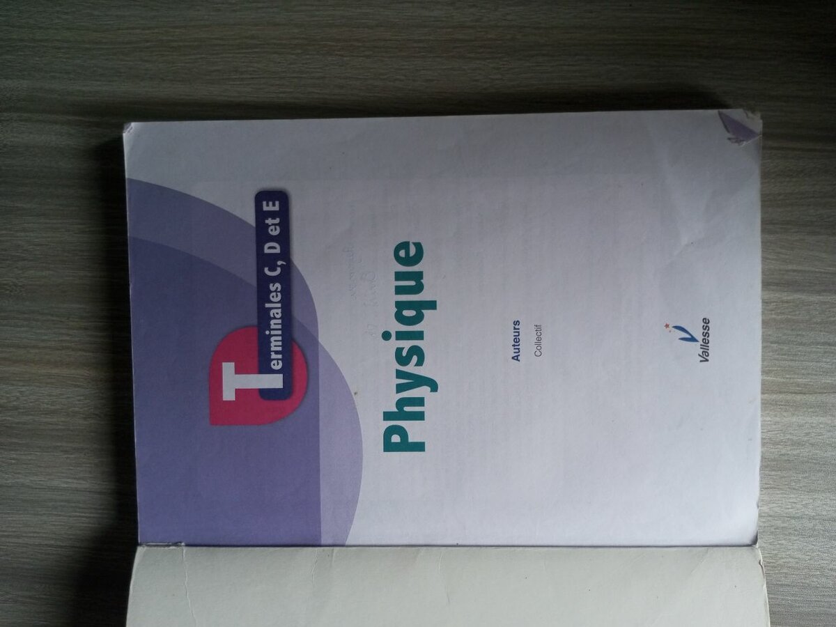 Livre Physique Terminale C,D&E