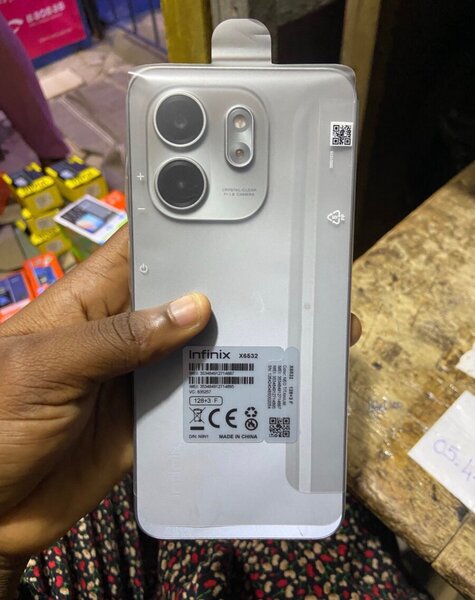 Infinix Smart 9 6.7" 120Hz