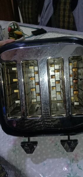 Four sliced toaster