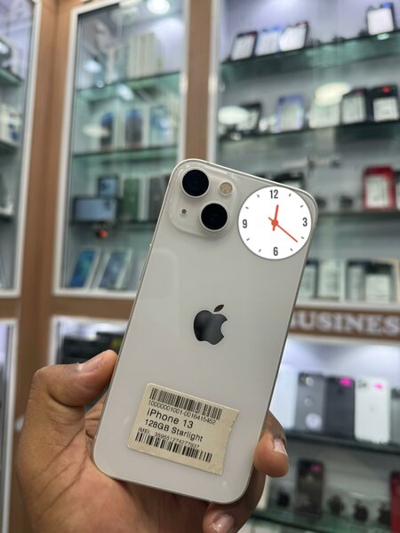 iPhone 13 128GB Blanc Éclatant