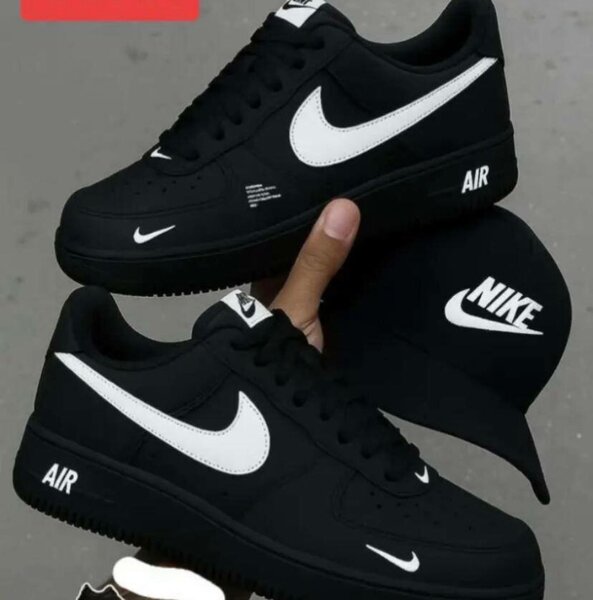 Nike Air Force 1 noir et blanc