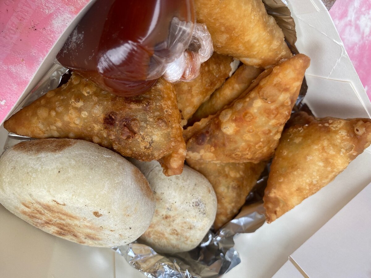 Assortiment de Samoussas et Snacks