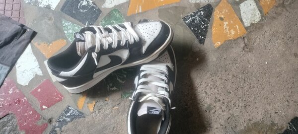 Chaussures sneakers noir et blanc